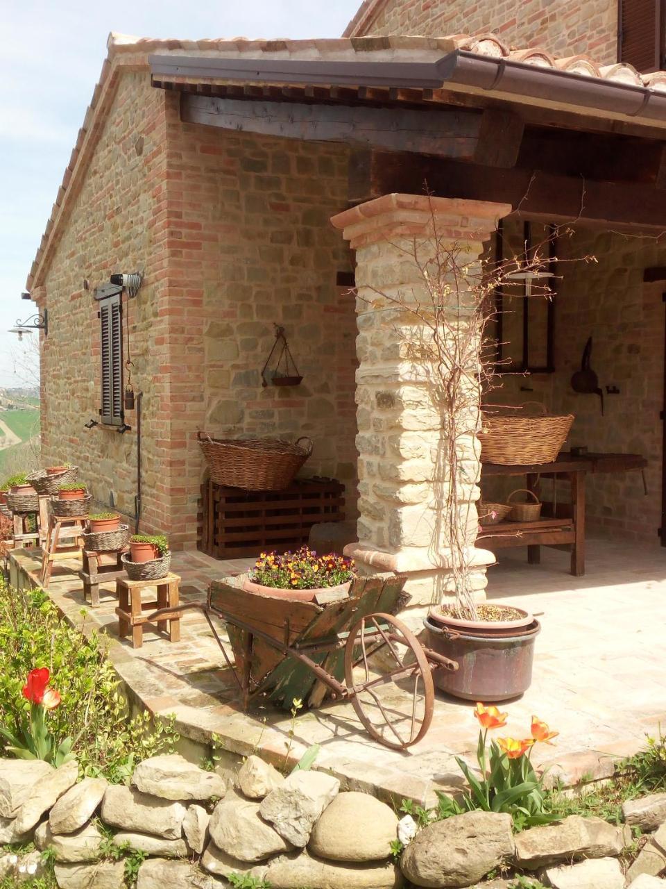 Casale San Martino Agriturismo Bio Sant'Angelo in Pontano Zewnętrze zdjęcie